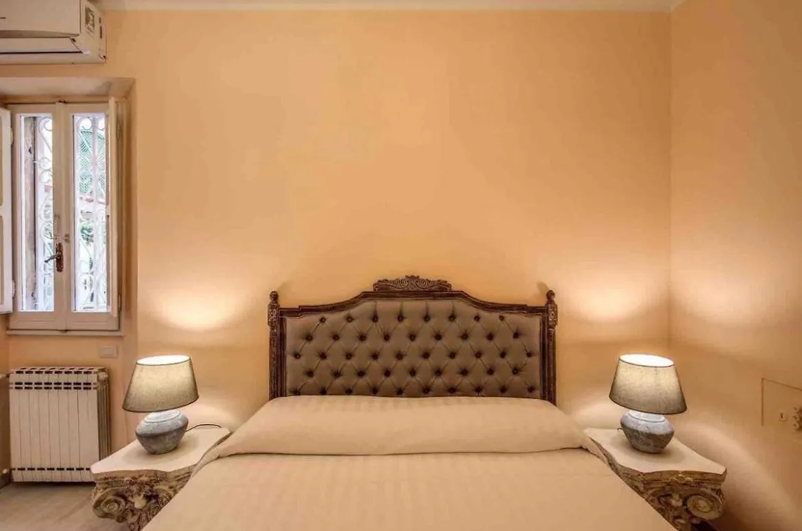 Apartment Casa Vacanze Crispi Little 2 Rome