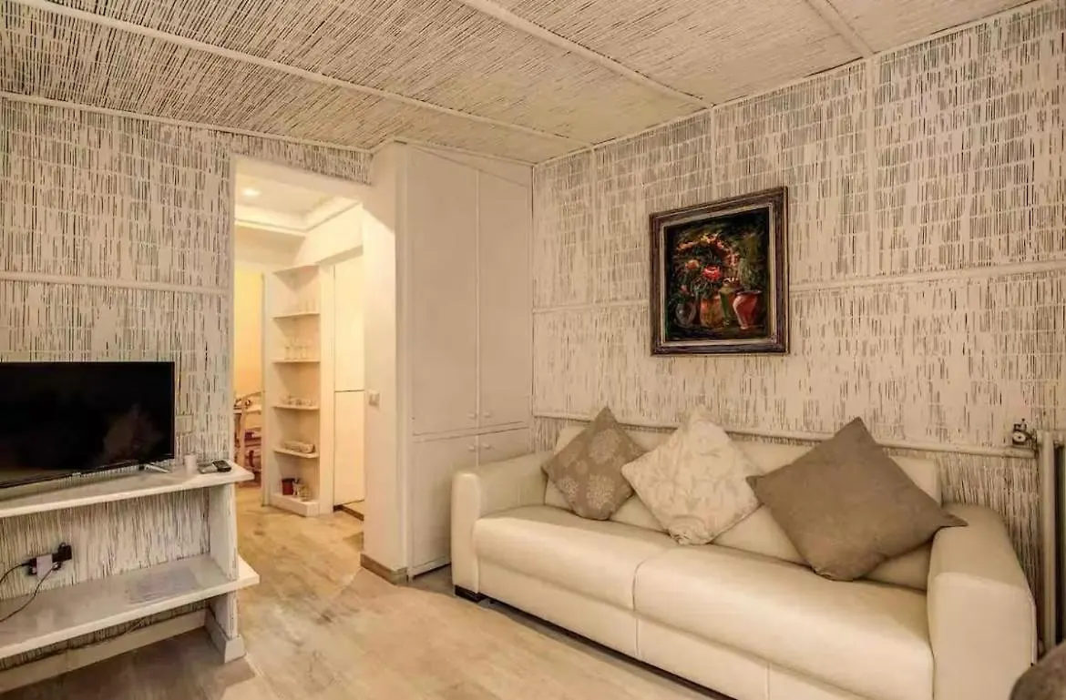 Apartment Casa Vacanze Crispi Little 2 Rome